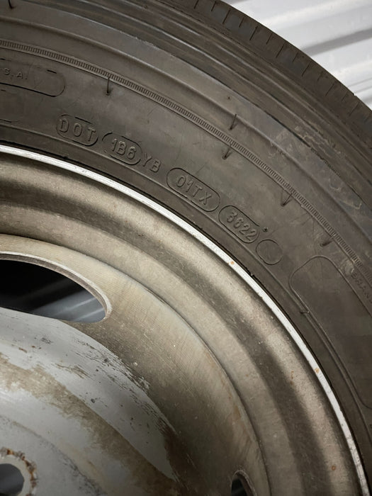 2018-2020 FORD F450 DUALLY MICHELIN REAR INNER TIRE WHEEL RIM 225/70R19.5