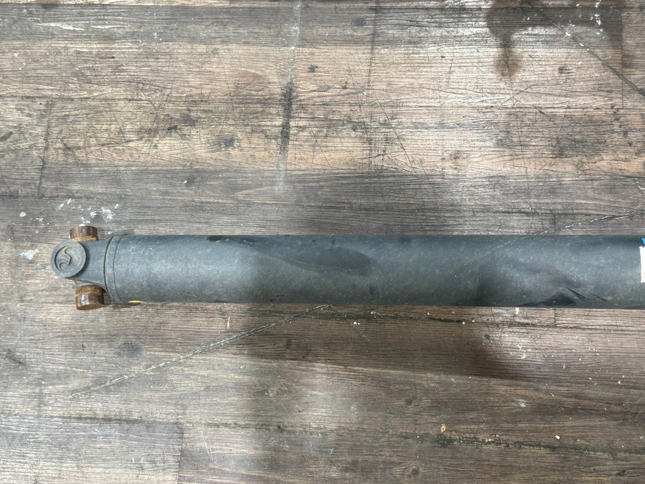 2017 FORD F350 DUALLY REAR 2 PIECE DRIVE DHAFT OEM HC34-4K145-KGC