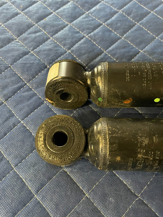 2021 FORD F450 REAR STRUT SHOCKS SET OEM 300 MILES