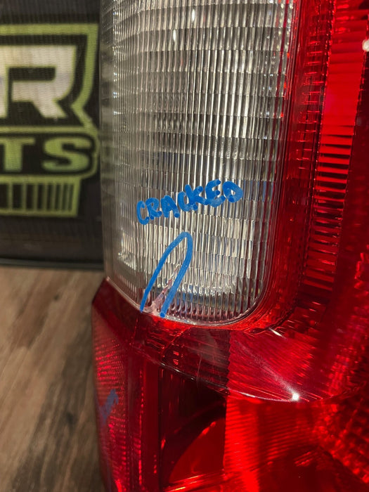 2017-2021 FORD F250 F350 PASSENGER RIGHT HALOGEN TAILIGHT OEM *READ DESCRIPTION*