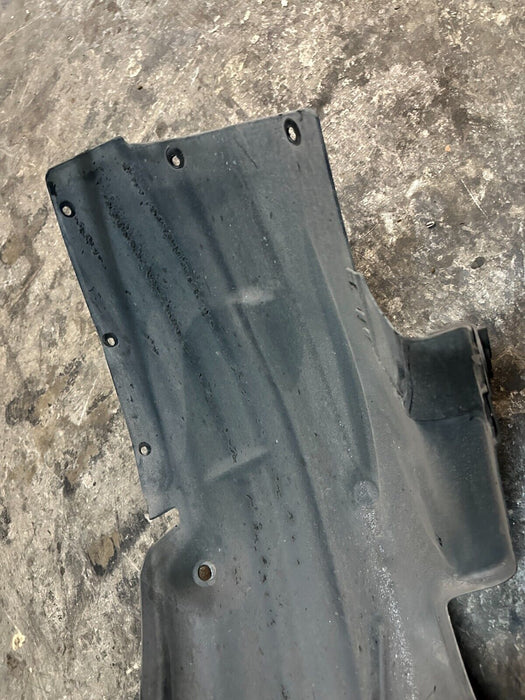 2020 BMW M4 F82 REAR RIGHT FENDER LINER 51718054275 51 71 8 054 275