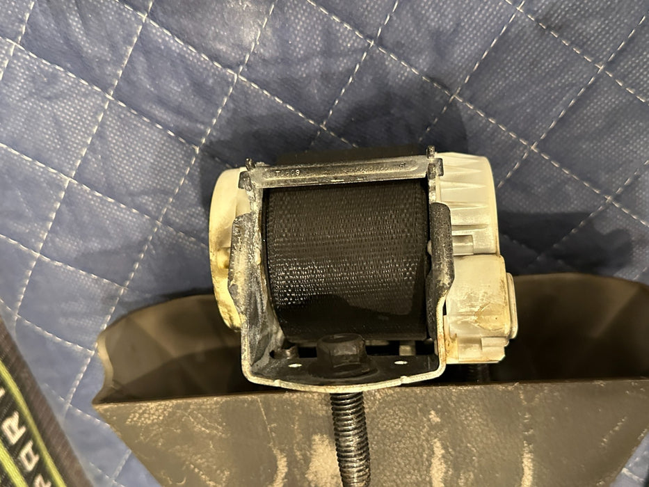 2017-2019 FORD F250 F350 F450 XLT REAR MIDDLE CENTER SEAT BELT SEATBELT OEM WEAR