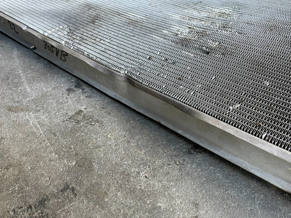 2017-2019 FORD F250 F350 6.7L DIESEL RADIATOR W/ HOSES OEM (DAMAGED)