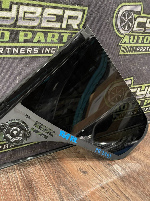 2020 BMW M8 COMP F93 REAR PASSENGER RIGHT QUARTER WINDOW GLASS OEM *TINTED/READ*