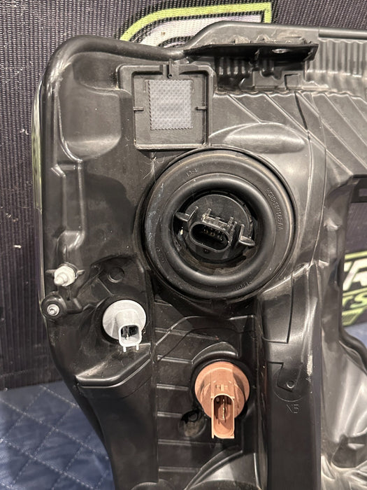 2020 2021 2022 FORD F250 F350 F450 LEFT DRIVER SIDE HALOGEN HEADLIGHT OEM