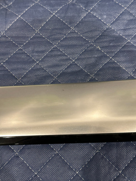 2014 AUDI R8 SPYDER RIGHT WINDSHIELD PILLAR MOLDING TRIM 427 853 266 D ~FLAW~