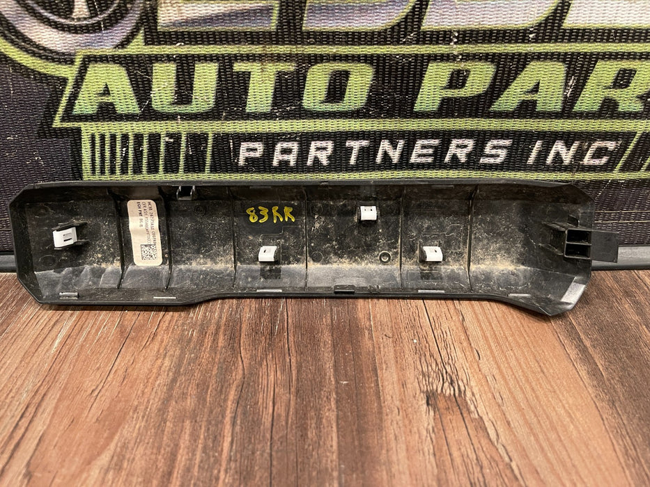 2017-2019 FORD F250 F350 REAR PASSENGER RIGHT DOOR PANEL HANDLE COVER OEM *CHIPS