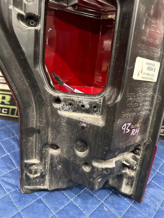 2017-2019 FORD F250 F350 F450 PASSENGER RIGHT BLISS LED TAIL LIGHT OEM  ~MINT~