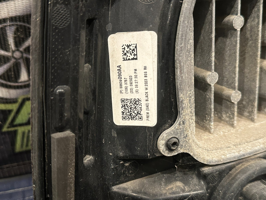 2024 DODGE RAM 3500 LARAMIE PASSENGER RIGHT LED TAIL LIGHT W BLIND SPOT OEM