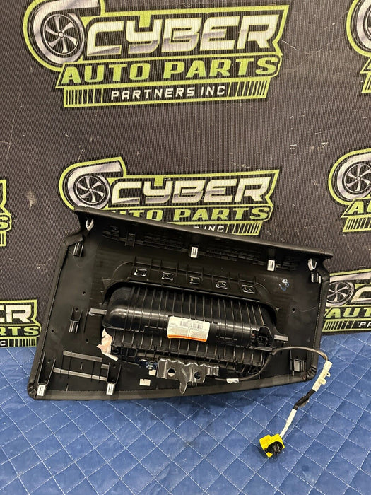 2018-2019 FORD F350 F450 PLATINUM DASH RIGHT TOPPER PAD W BAG OEM (BROWN STITCH)