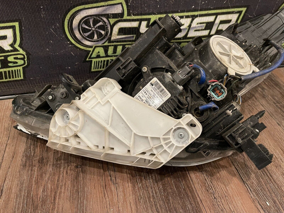 2018 NISSAN 370Z NISMO FRONT RIGHT BLACK HOUSING HEADLIGHT OEM SLIGHT SUN DAMAGE