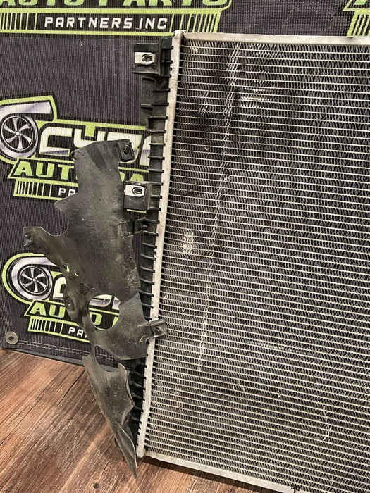 2017-2019 FORD F250 F350 F450 SUPERDUTY 6.7L DIESEL RADIATOR OEM HC34-8D048-CD