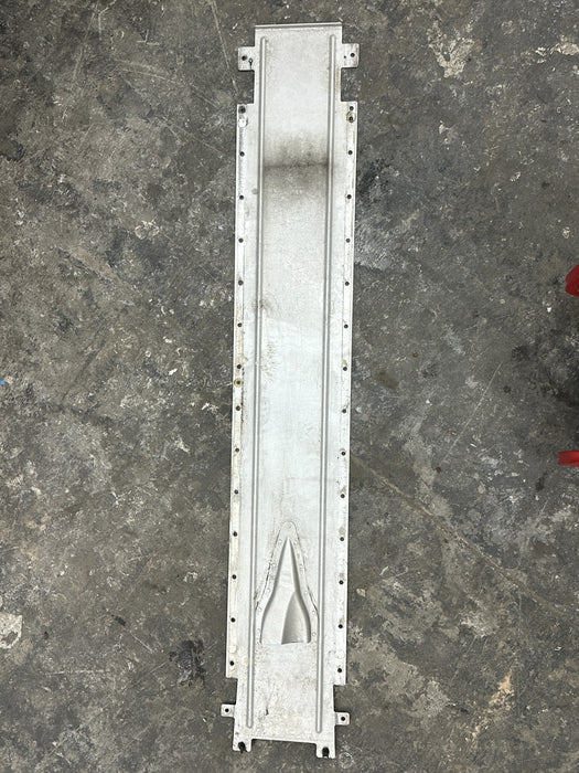 2014 AUDI R8 OEM CENTER UNDERBODY SKID PLATE SPLASH SHIELD PANEL 420 825 102 A
