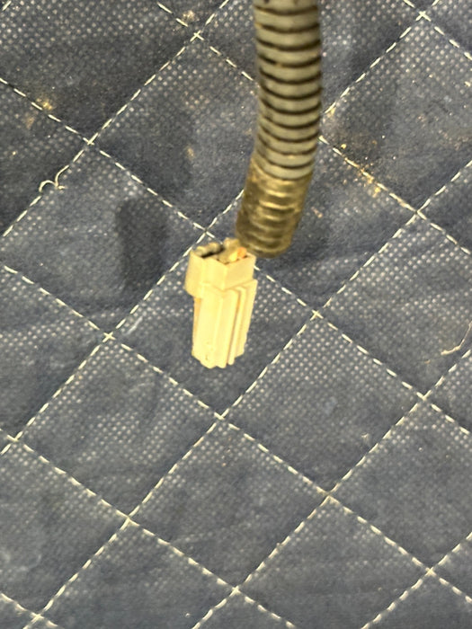 2017-2019 FORD F250 F350 F450 THIRD 3RD BRAKE LIGHT ASSEMBLY W PIGTAIL OEM