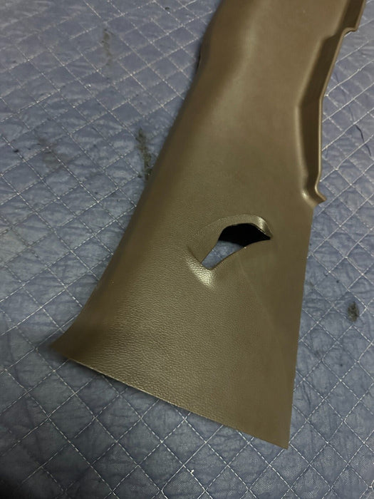 2017-2019 FORD F250 F350 LIMITED DRIVER LEFT C PILLAR TRIM OEM