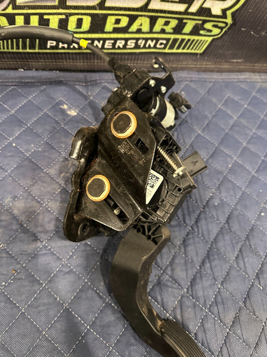 2017-2019 FORD F250 F350 ACCELERATOR GAS PEDAL ASSEMBLY OEM