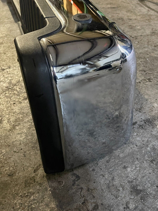 2017-2019 FORD F250 REAR CHROME BUMPER ASSEMBLY OEM (READ/SLIGHT SCUFFS)