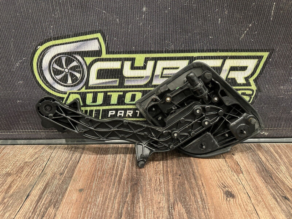 2017 2018 AUDI R8 PLUS LEFT ROOF FRAME LINKAGE PROTRUSION BRACKET ASSEMBLY OEM