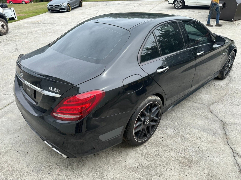 2015 MERCEDES-BENZ C63S AMG REAR BUMPER ASSEMBLY OBSIDIAN BLACK METALLIC  197