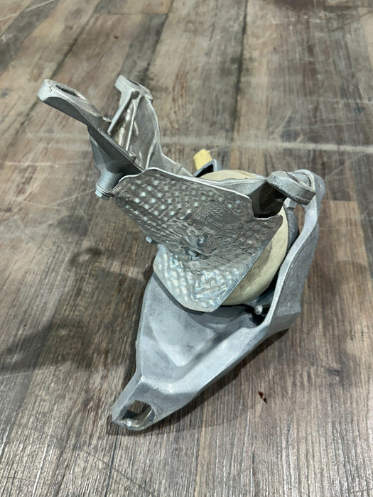 2018-2024 LAMBORGHINI URUS LEFT TRANSMISSION MOUNT OEM
