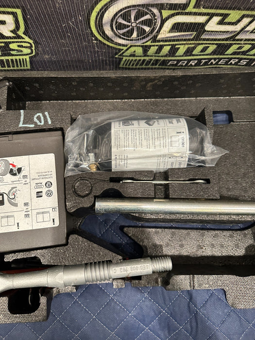 2014 AUDI R8 SPARE TIRE TOOL JACK CARRIER KIT OEM 420 864 501