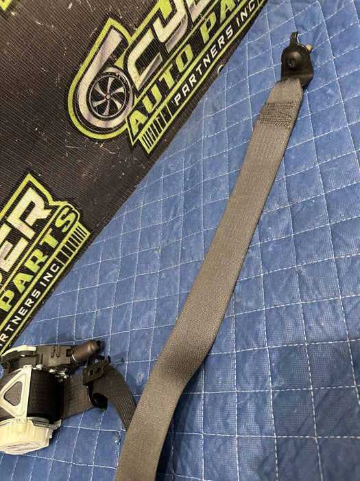 2017 RAM 3500 LARAMIE FRONT PASSENGER RIGHT SEAT BELT RETRACTOR BLACK OEM