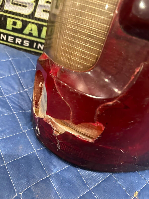 2017- 2019 FORD F250 F350 F450 PASSENGER RIGHT LED TAIL LIGHT OEM *PARTS ONLY*