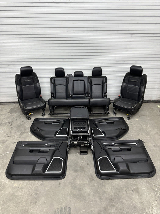 2021 RAM 2500 LARAMIE MEGA CAB INTERIOR FRONT REAT SEATS CENTER CONSOLE PANELS