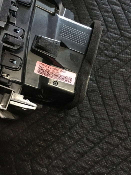 2016 NISSAN TITAN XD PASSENGERS CENTER AIR VENT WITH TRIM PANEL Lot 25