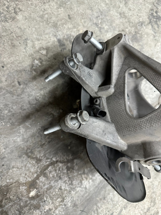 2018 AUDI R8 REAR RIGHT SUSPENSION HUB KNUCKLE OEM
