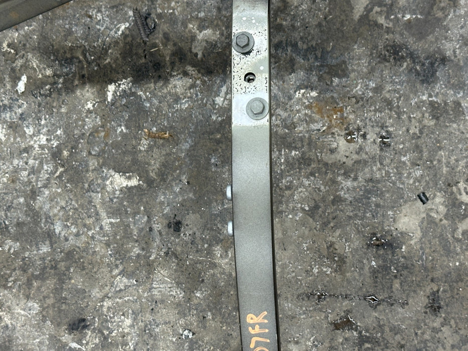 2014 AUDI R8 FRONT RIGHT FENDER RADIATOR SUPPORT STRUCTURE MOUNT BRACKET OEM