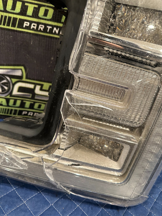 2017-2019 FORD F250 F350 F450 DRIVER LEFT LED HEADLIGHT OEM ~DAMAGE CRACKED~