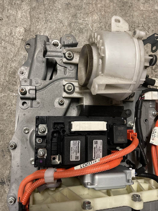 2014 TOYOTA PRIUS V REAR HYBRID FUEL BATTERY CELLS ASSEMBLY OEM G9280-76011