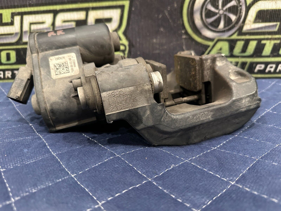 2018 AUDI R8 REAR RIGHT EMERGENCY PARKING BRAKE CALIPER OEM 4S0 615 404 D