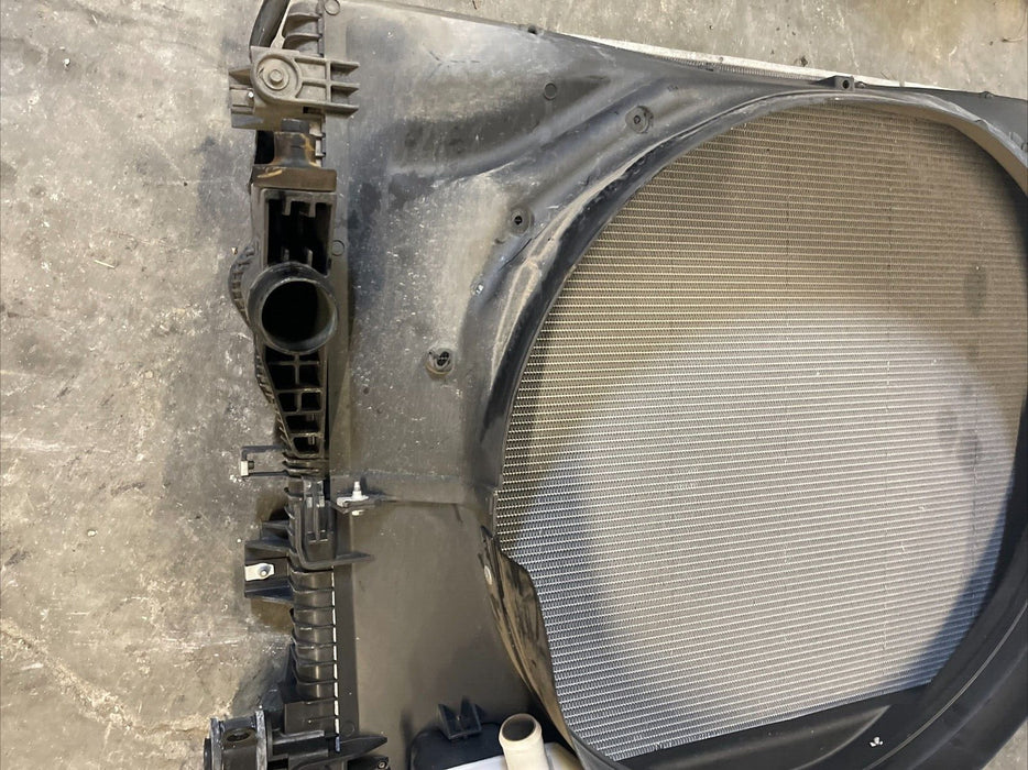 2017-2019 FORD F250 F350 6.7L DIESEL PLATINUM RADIATOR ASSEMBLY OEM