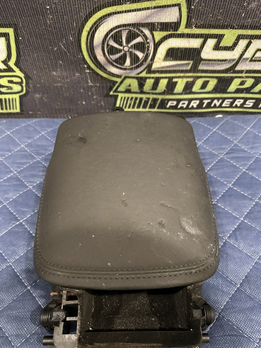 2014 AUDI R8 CENTER CONSOLE LEATHER STORAGE COMPARTMENT OEM 420 863 075 B ~FLAW~