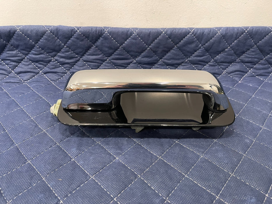 2017-2019 FORD F250 F350 F450 REAR PASSENGER RIGHT BLACK/CHROME DOOR HANDLE (G1)