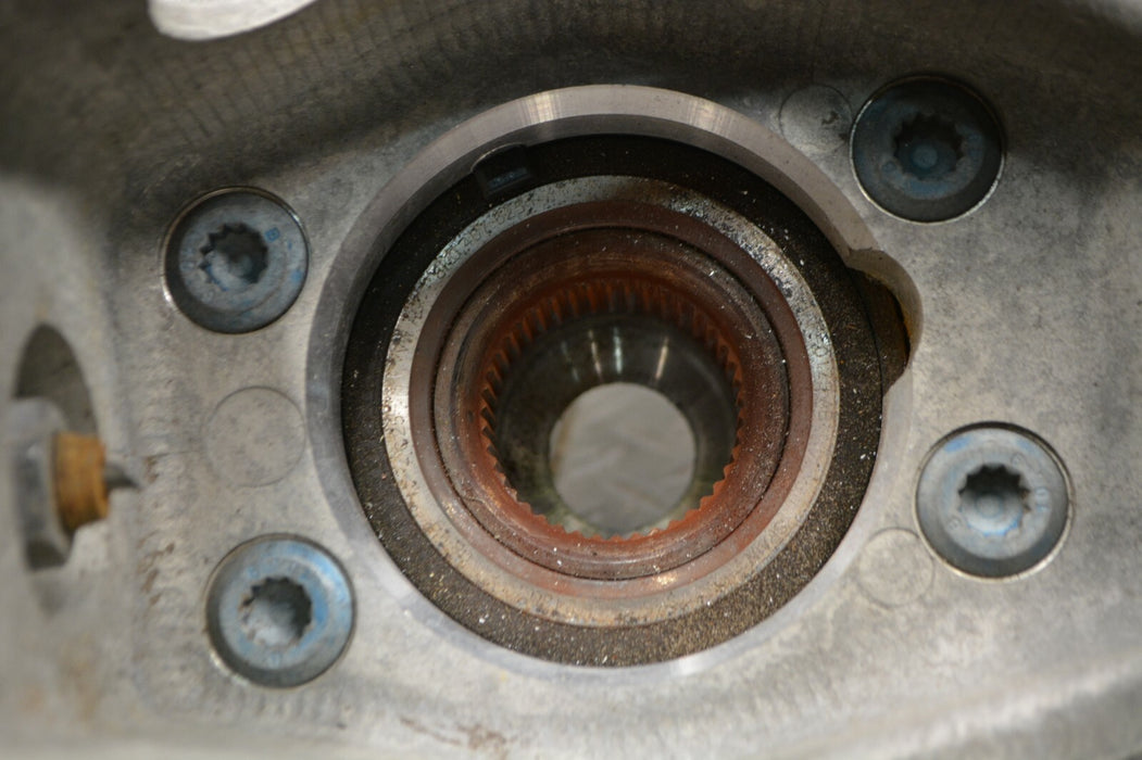 2017 AUDI R8 5.2L V10 PASSENGER REAR SPINDLE KNUCKLE HUB 2018 OEM AWD