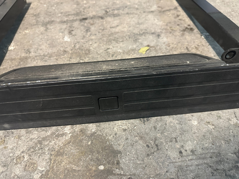 2017 2018 2019 FORD F250 F350 F450 TAILGATE STEP ASSEMBLY FL3Z-99402A48-AB