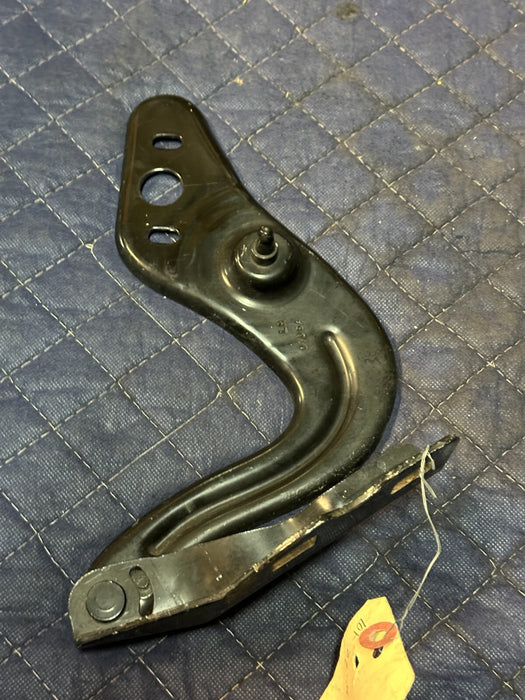 2007 CHEVROLET CORVETTE FRONT LEFT DRIVER HOOD HINGE OEM 15855571