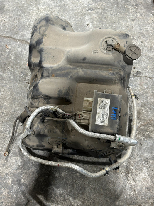 2022 DODGE RAM 3500 DEF DIESEL EXHAUST FLUID TANK OEM 57009090AA