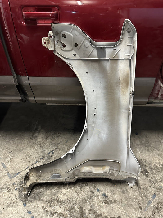 2017 FORD F250 F350 KING RANCH PASSENGER RH FENDER METALLIC WHITE / CARIBOU OEM