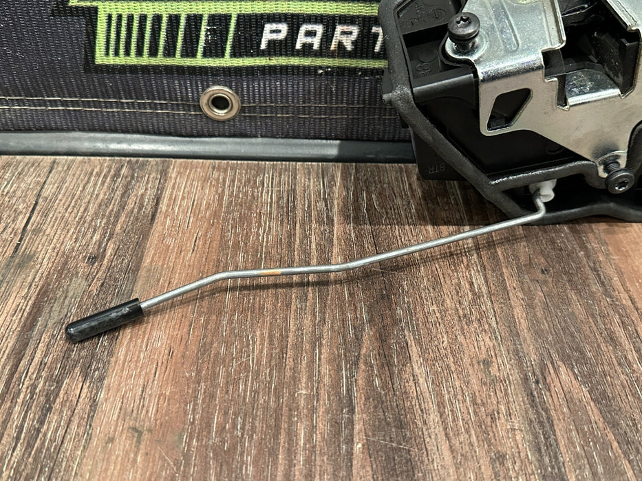 2020 BMW M4 F82 FRONT RIGH POWER DOOR LOCK ACTUATOR MOTOR OEM 7229 458