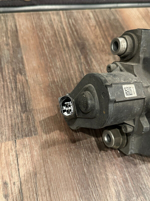 2021 AUDI R8 REAR RIGHT EMERGENCY PARKING BRAKE CALIPER OEM 4S0 615 404 E