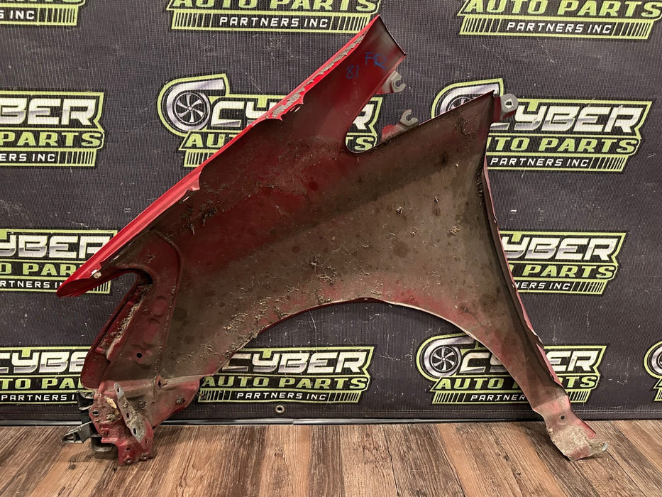 2014 TOYOTA PRIUS V FRONT PASSENGER RIGHT FENDER OEM *RESIDUE/PAINT CHIPS* (READ