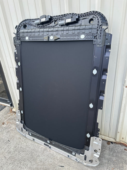 2020 2021 2022 FORD F250 F350 F450 PLATINUM TWIN PANEL MOONROOF ASSEMBLY COMPLET