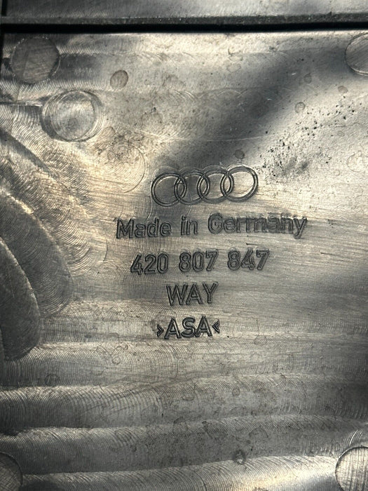 2014 AUDI R8 OEM REAR BUMPER LICENSE PLATE BRACKET 420807847 *READ*