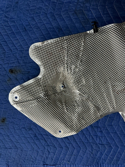 2017 2018 AUDI R8 RIGHT FUEL TANK PLATE HEAT SHIELD 4S0 825 731 B 4S0825731B