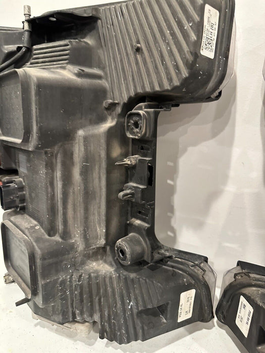 2017 2018 2019 FORD F250 F350 F450 HEADLIGHT PAIR LEFT RIGHT LED OEM W/ MODULE