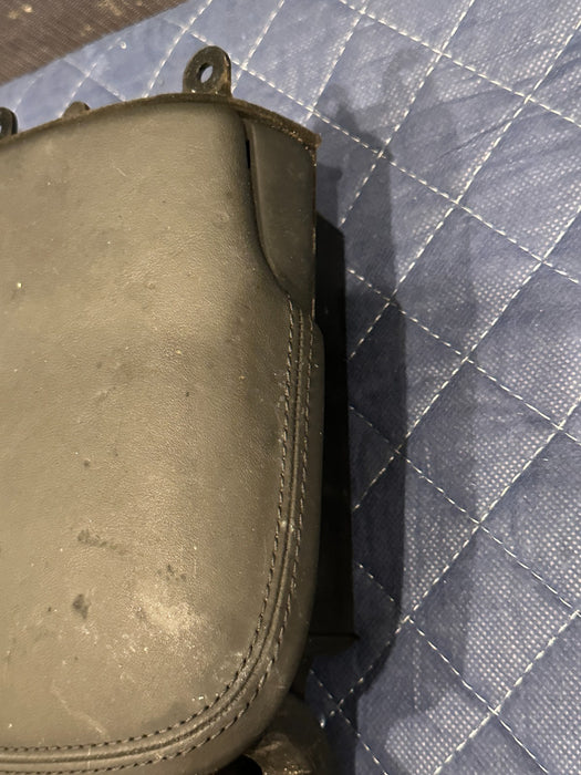 2014 AUDI R8 CENTER CONSOLE LEATHER STORAGE COMPARTMENT OEM 420 863 075 B ~FLAW~